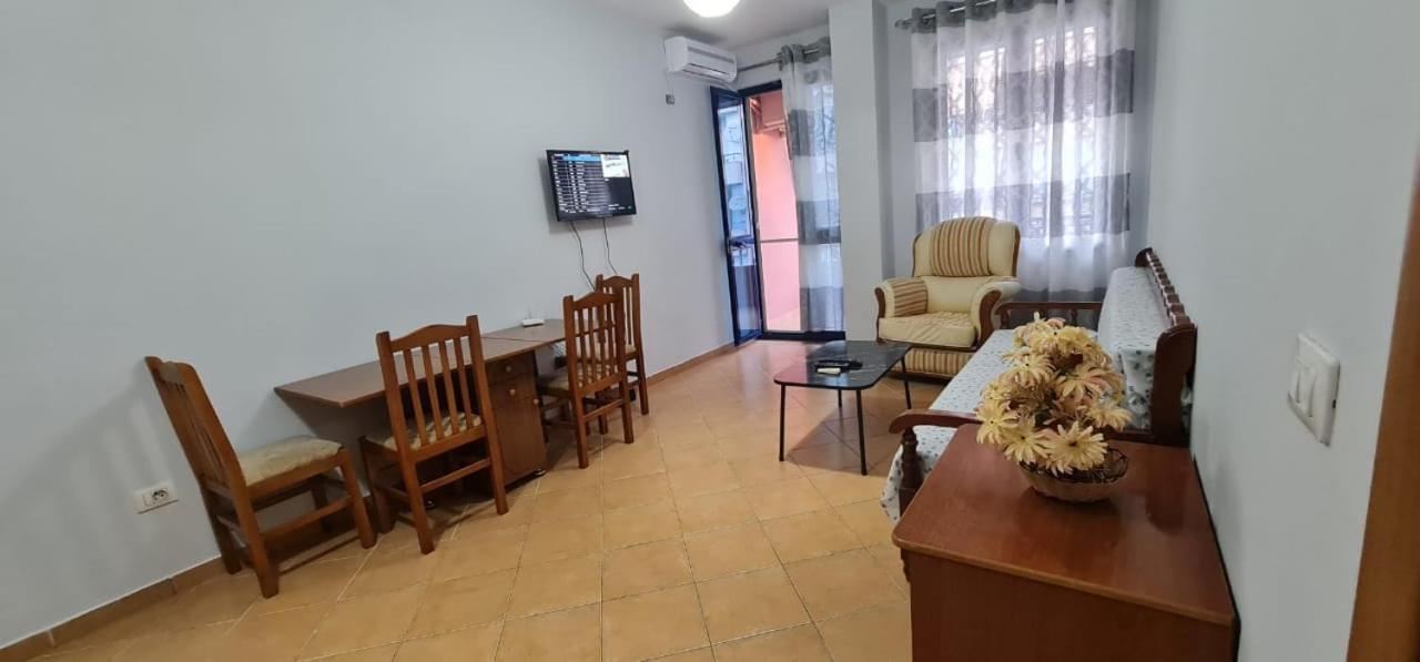 Miami Beach Apartments Golem  Dış mekan fotoğraf